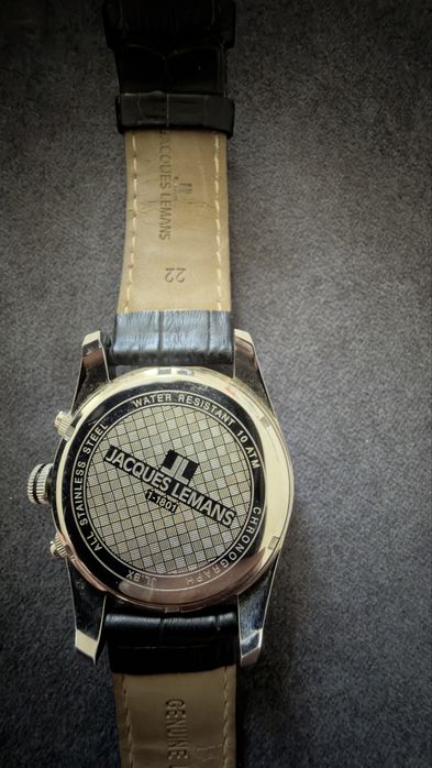 Часы jacques lemans