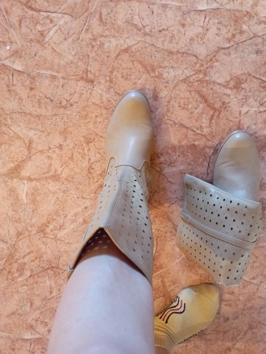 Продам обувь разную размер 37