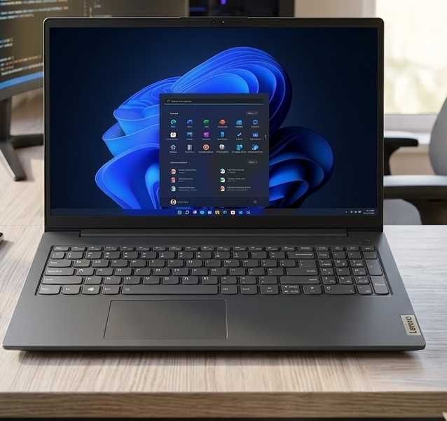 Продавам Lenovo IdeaPad V15 G3 IAP/i5-1235U/16GB RAM/512GB NVMe/1TB HDD