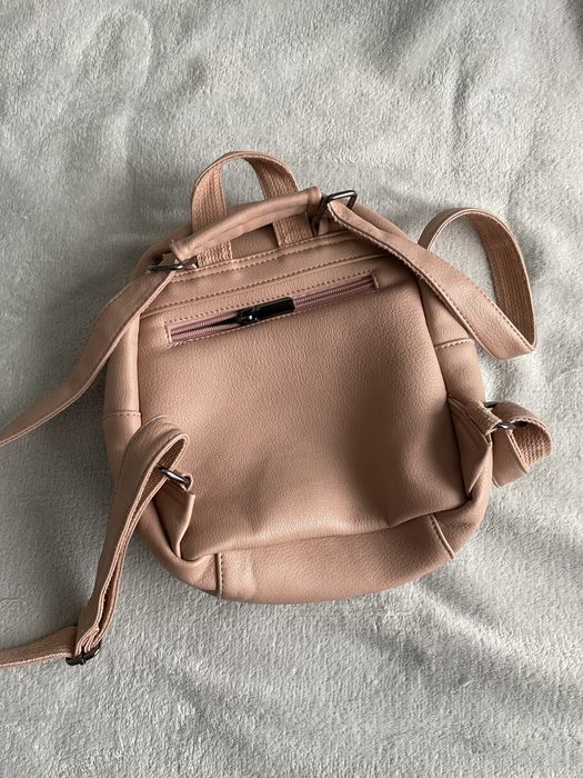 Дамска раница