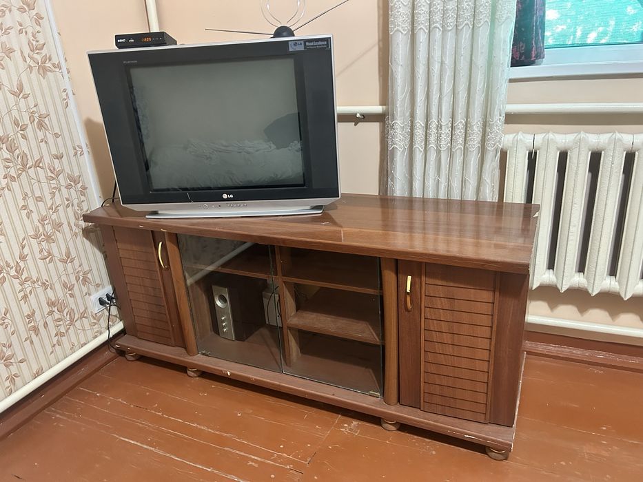 Televizor lg tuneli bilan birga