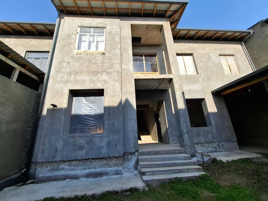 Дурмен Хайдаробод!Про-ся 2,5-соток дом каробка 7-комнат