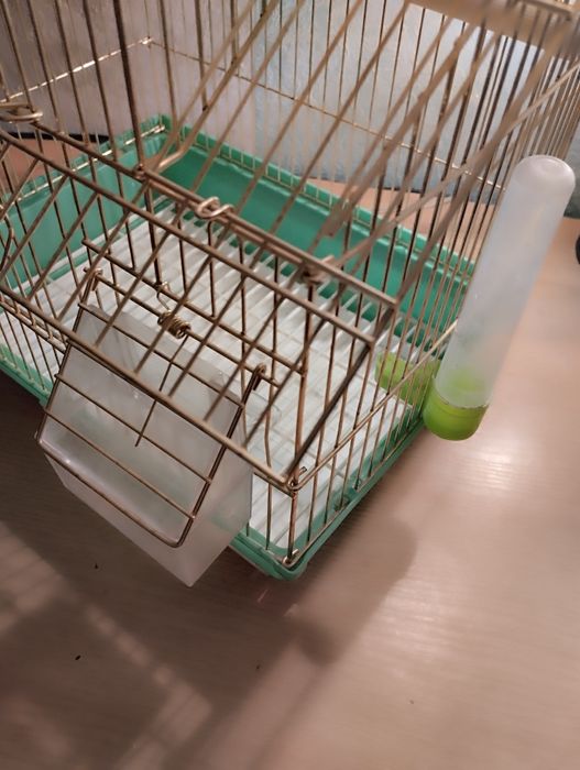 Клетка для птиц .