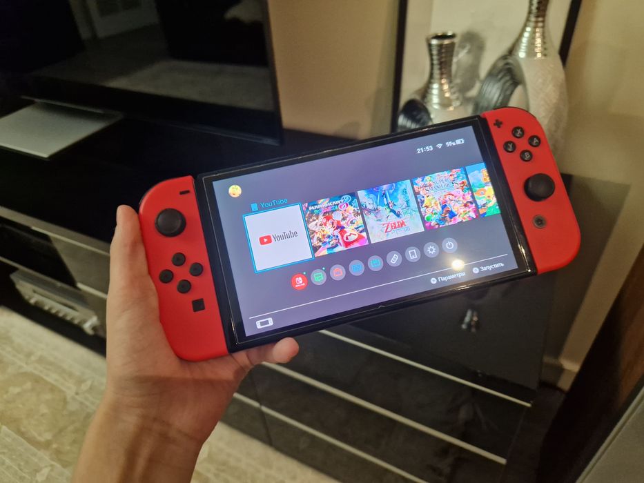 Nintendo switch oled limited Mario edition 
Продаю Ninten