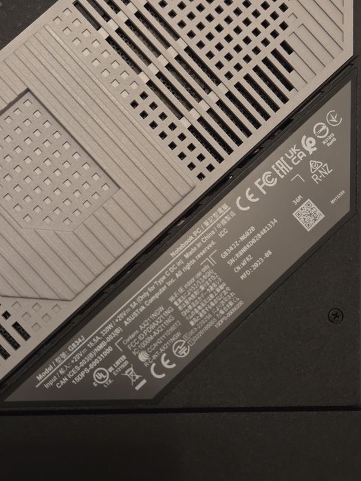 Laptop Asus ROG Strix SCAR G18, RTX4080, i9-13980HX, 32GB, GARANTIE