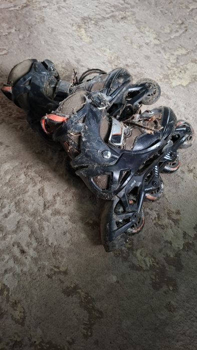 Vând role oxelo mărime 38-42