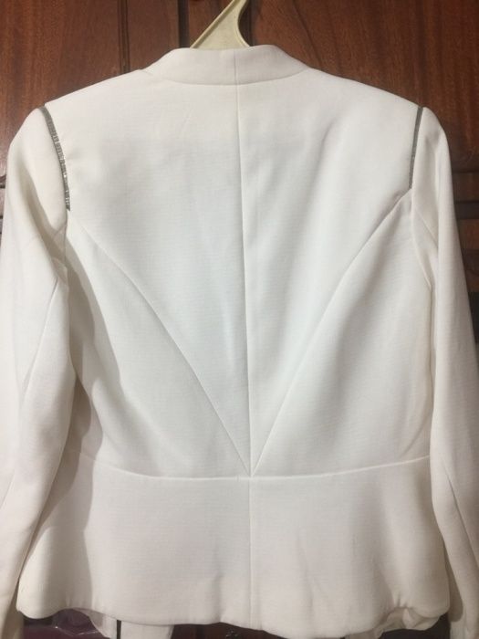 Продается Пиджак женский