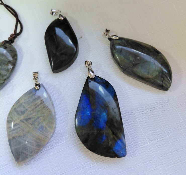 Кулоны  Камень Лабродор.