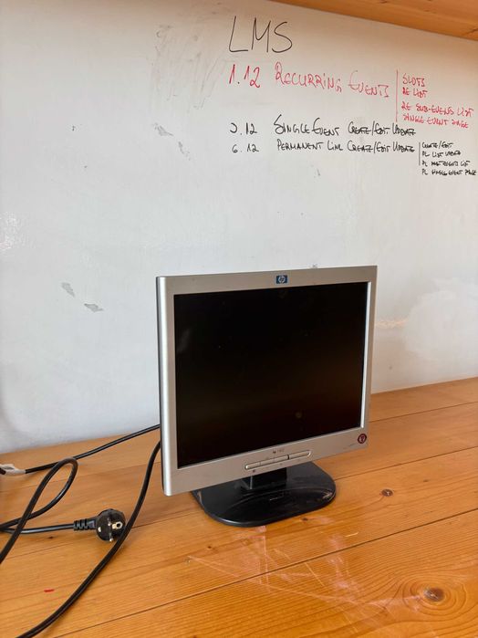 Монитор HP L1502 15"