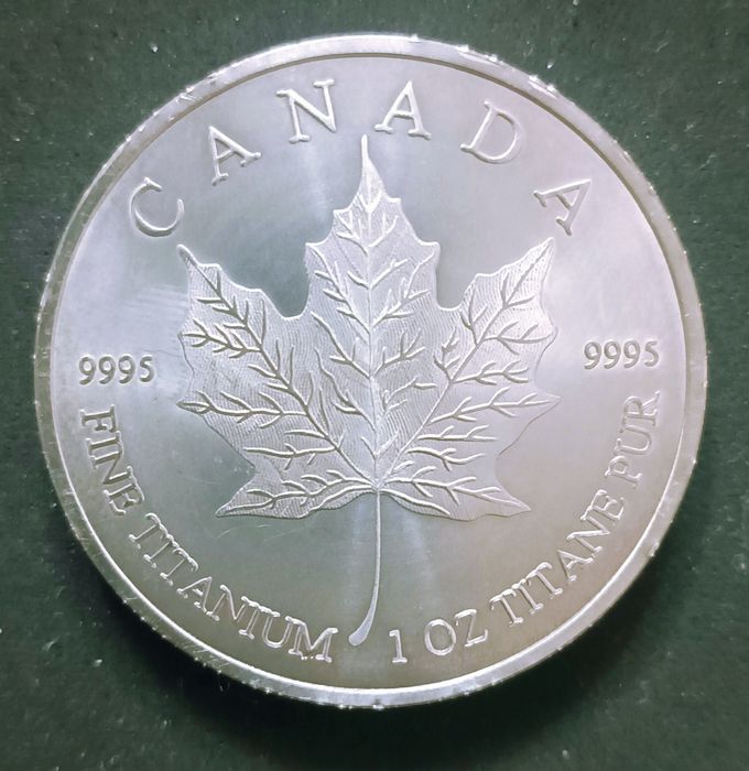 1 oz MAPLE LEAF CANADA round 2026 Titanium BU