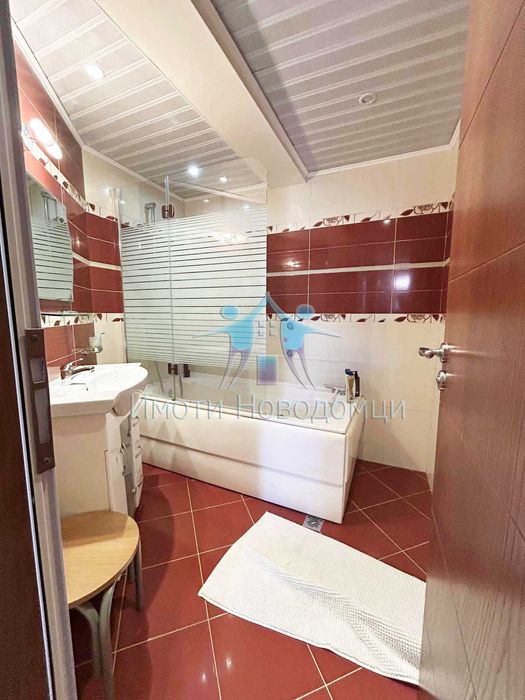 Етаж от къща, Шумен, Център