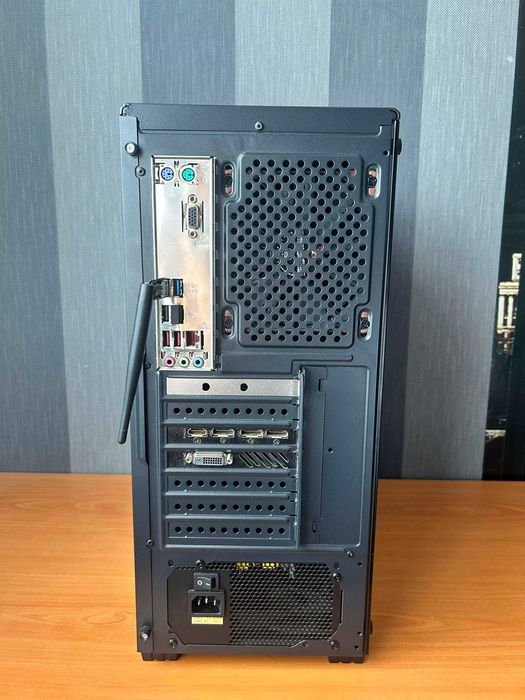 Настолен компютър