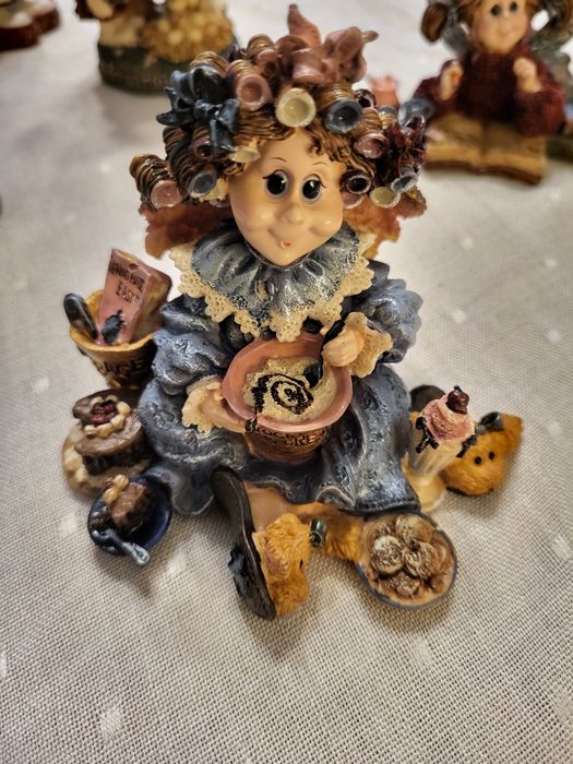 ОСЕМ Колекционерски фигурки на   "BOYS BEARS&FRIENDS "