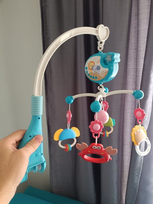 Бебешка въртележка за кошара