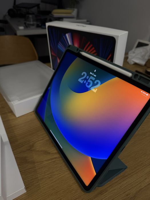 iPad Pro 13” M1, 256 GB, 5th gen, Space Grey - Apple Pencil Pro Inclus