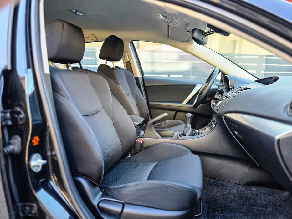 Mazda 3 Takumi 2011 benzina Euro5 dotat Impecabila!