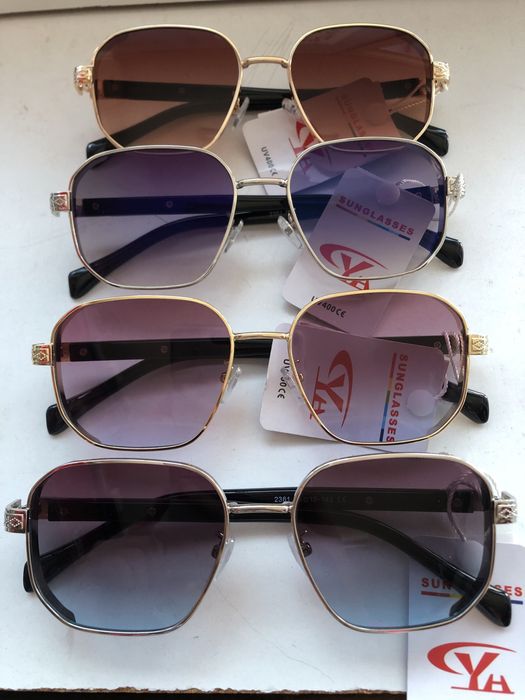 Слънчеви очила на едро