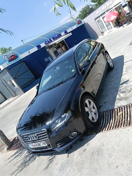 Dezmembrez Audi a4