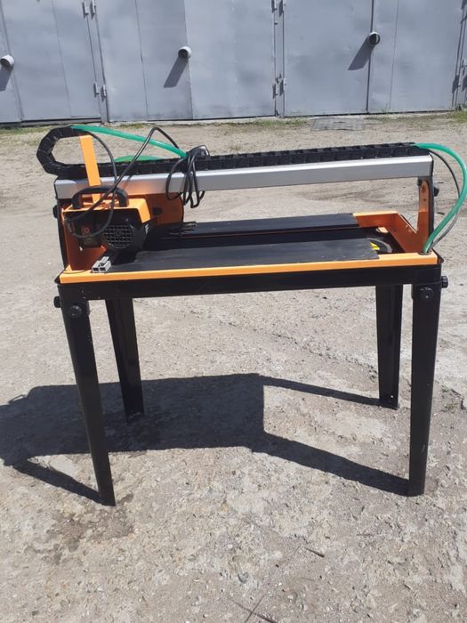Продам электрический плиткорез