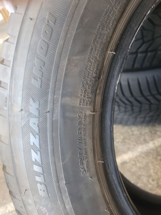 Зимни гуми 215 65 17 Bridgestone