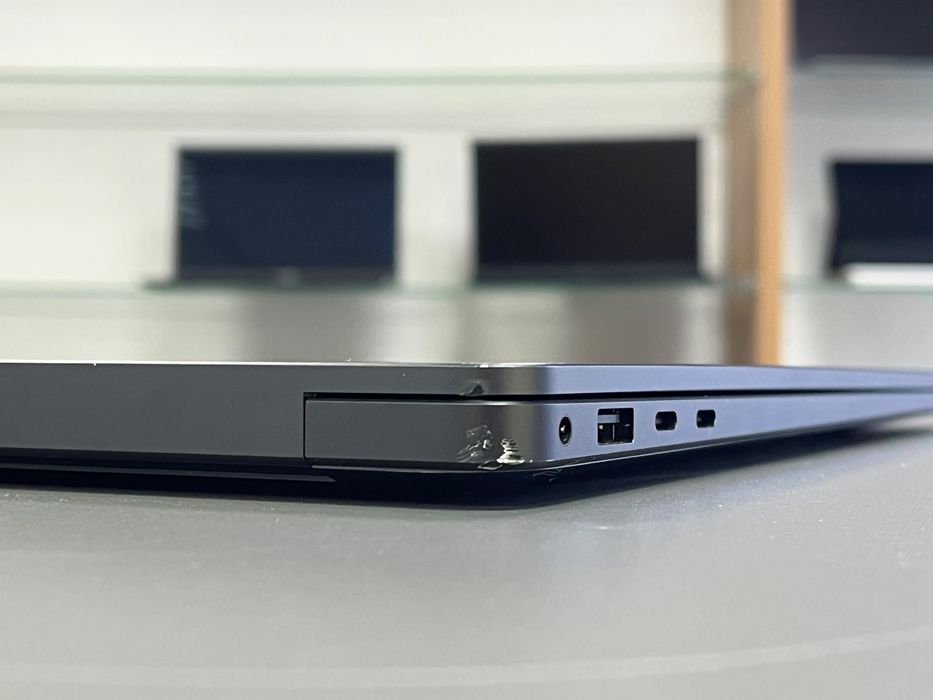 Microsoft Surface 7 - 640нит Сенсорный 64гб