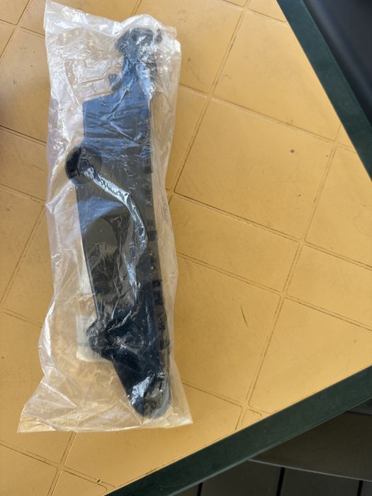 Водач предна броня Нисан Джук  десен