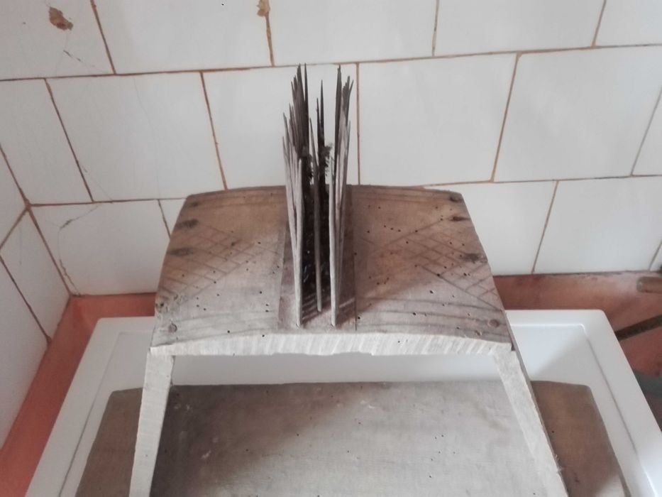 Немски сервиз за чай , попивателна  и чепкало за вълна.