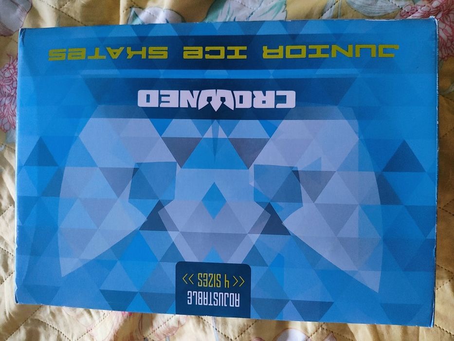Кънки за лед нови