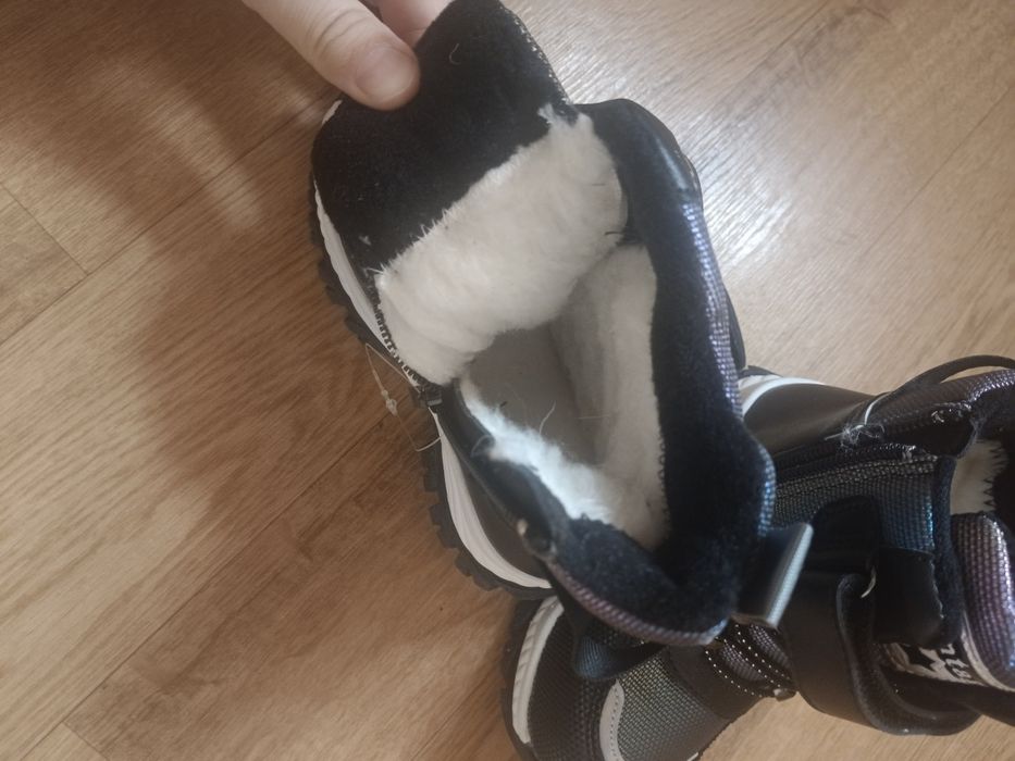 Зимние ботинки мал/дев 26р Новые