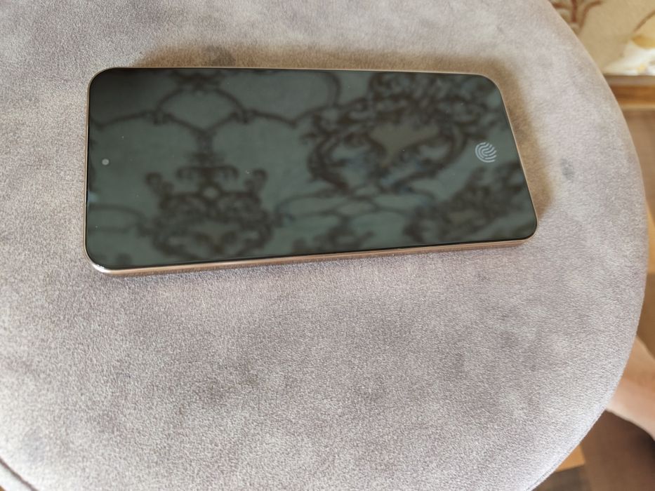 Продам телефон Honor X9d 5G.