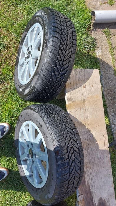 Vând jante R15 audi cu anvelope iarnă