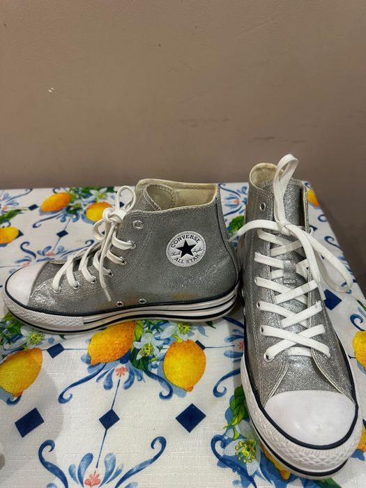Converse кецове блестящи
