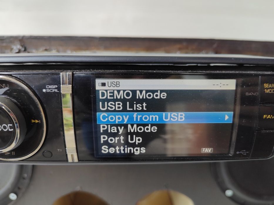 Рядък и висок клас KENWOOD KIV-700
