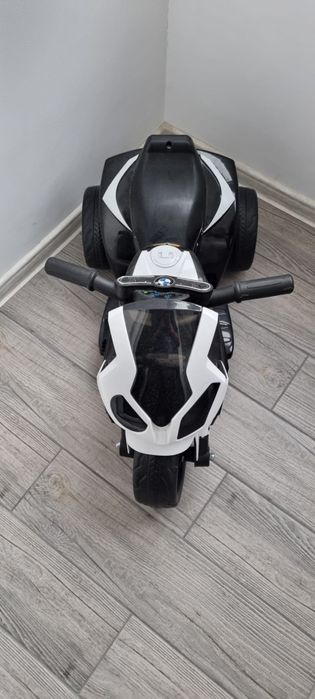 De vânzare articole pentru copii