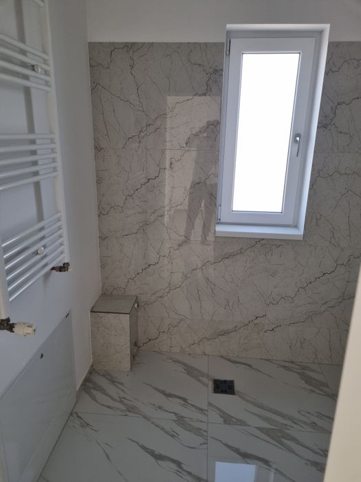 Vând casă Bulevardul Carpenului