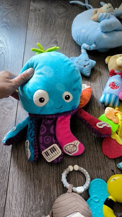 Сет бебешки играчки и биберон Philips Avent