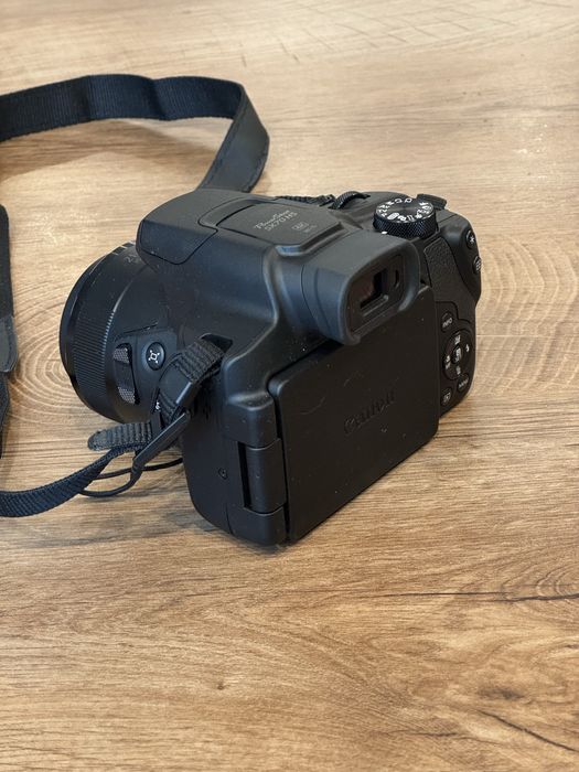 Canon PowerShot SX70 HS  super zoom