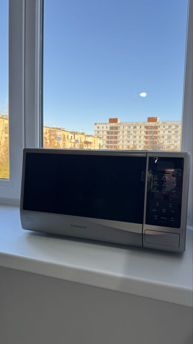 Продам микроволновку SAMSUNG