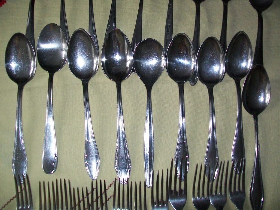 вилици, лъжици, български