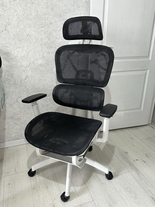 Компьютерное кресло