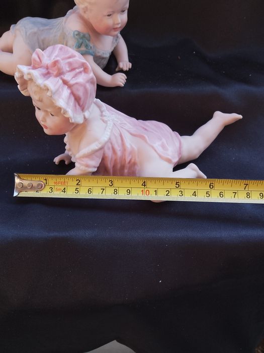 Две фигури "Пиано бебе" по идея на Андреа Садек