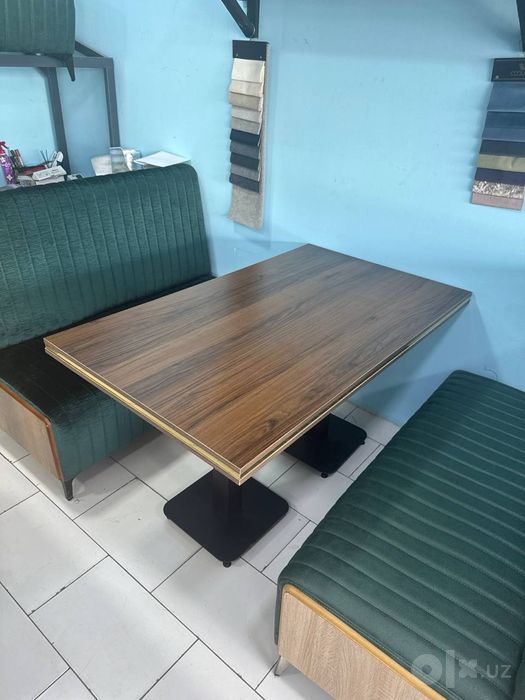 Sifatli va baquvvat metall oyoqli stollar / Kafe va uylar uchun

R