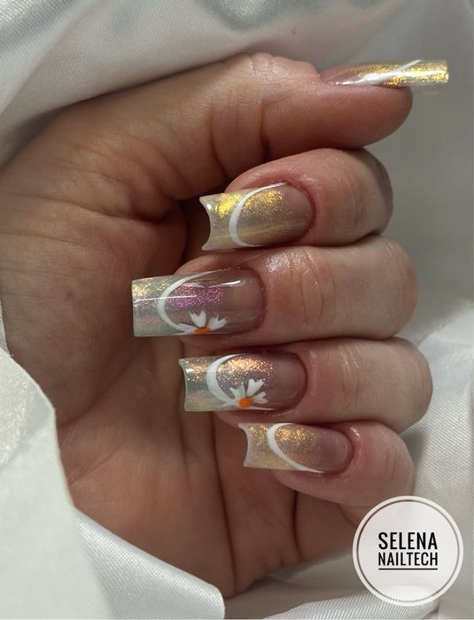 Unghii cu gel si oja semi