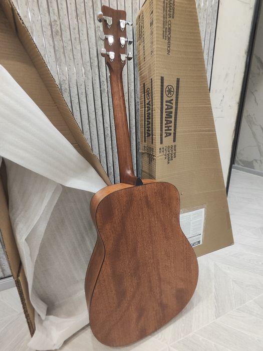 Акустическая гитара Yamaha FG800M