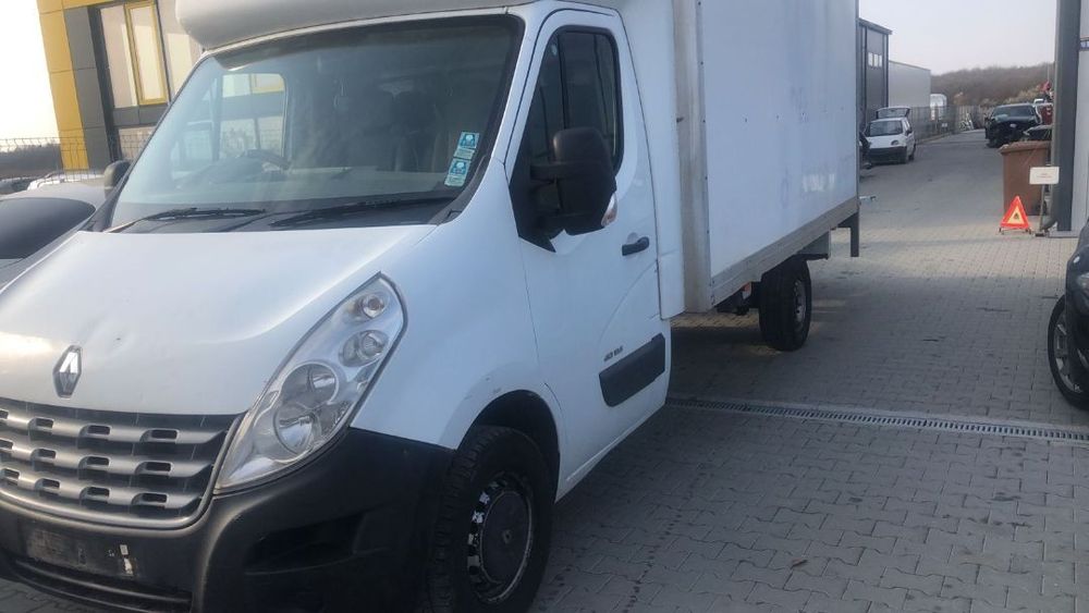 Dezmembram Renault Master 2.3 D an fabr 2013