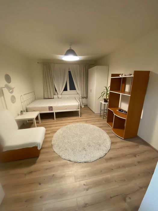 Inchiriez garsoniera moderna, mobilata si utilata, in zona Poarta 6