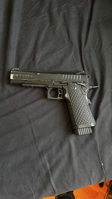 Novritsch SSP-1 airsoft пистолет