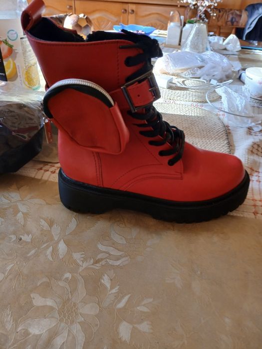 Дамски ботушки от естествена кожа