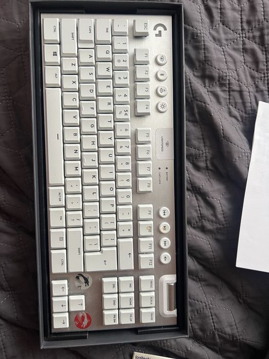 Logitech G915 TKL