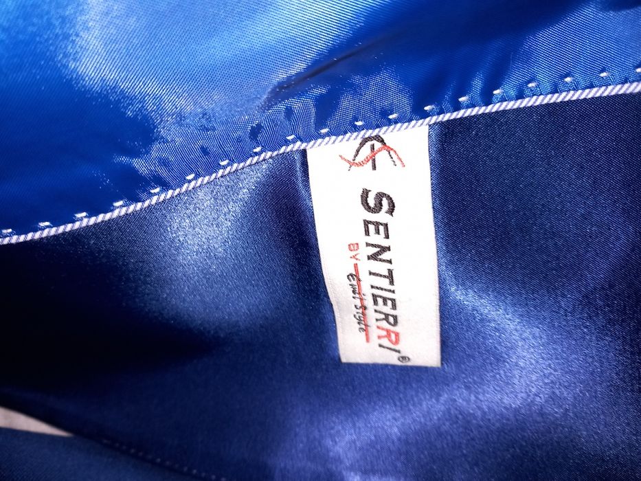 Costum bărbați stare foarte bună.